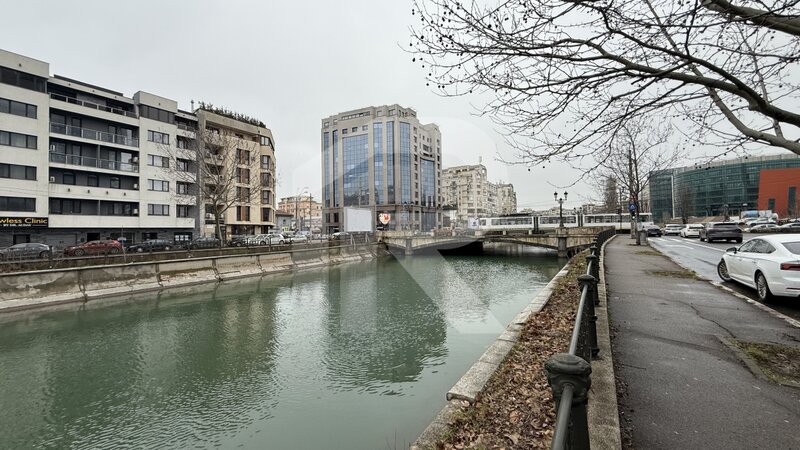 Unirii Splai stradal, 3 camere decomandat, 80 mp - Langa Camera de Comert