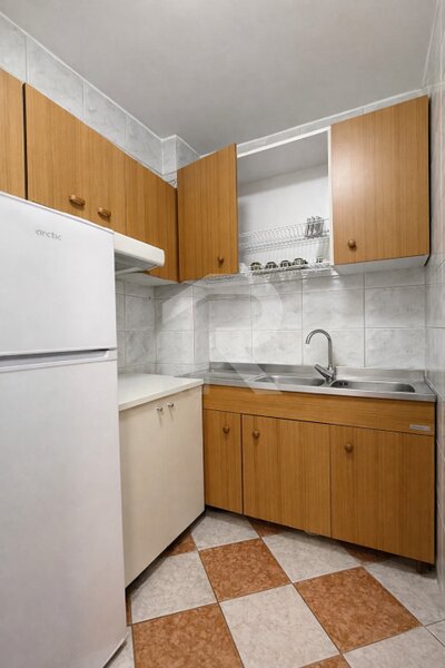 Splaiul Unirii, stradal, langa Camera de Comert 3 camere decomandat, 80 mp,